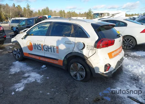 2022 Kia Niro Lx z USA, uszkodzony, nr VIN KNDCB3LC9N5540584